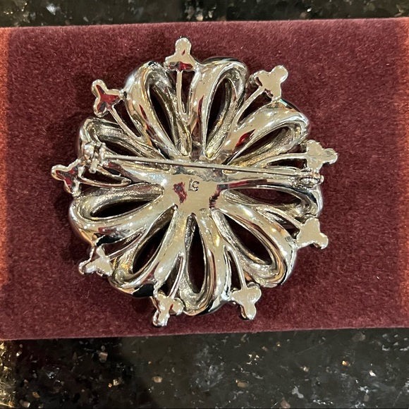 Vintage Designer Brooch - Picture 11 of 11